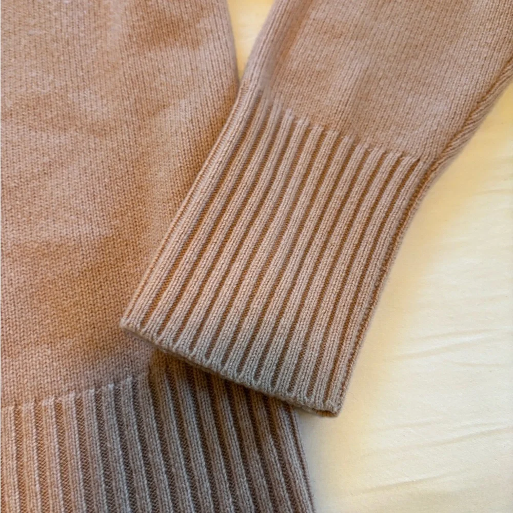 Cashmere Banana Republic light pink sweater, small - Picture 6 of 9